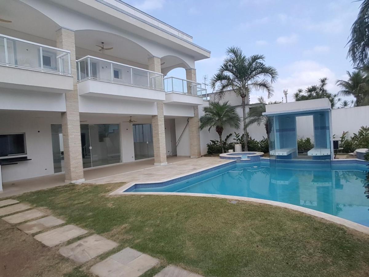 Casa Com Piscina A 150M Da Praia Da Enseada غوارويا المظهر الخارجي الصورة