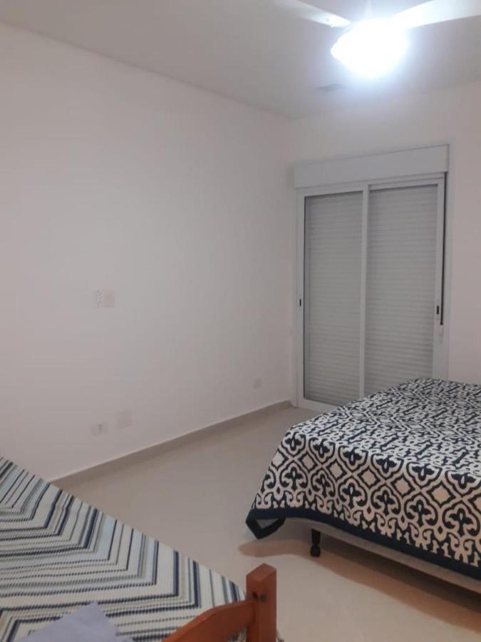 Casa Com Piscina A 150M Da Praia Da Enseada غوارويا المظهر الخارجي الصورة