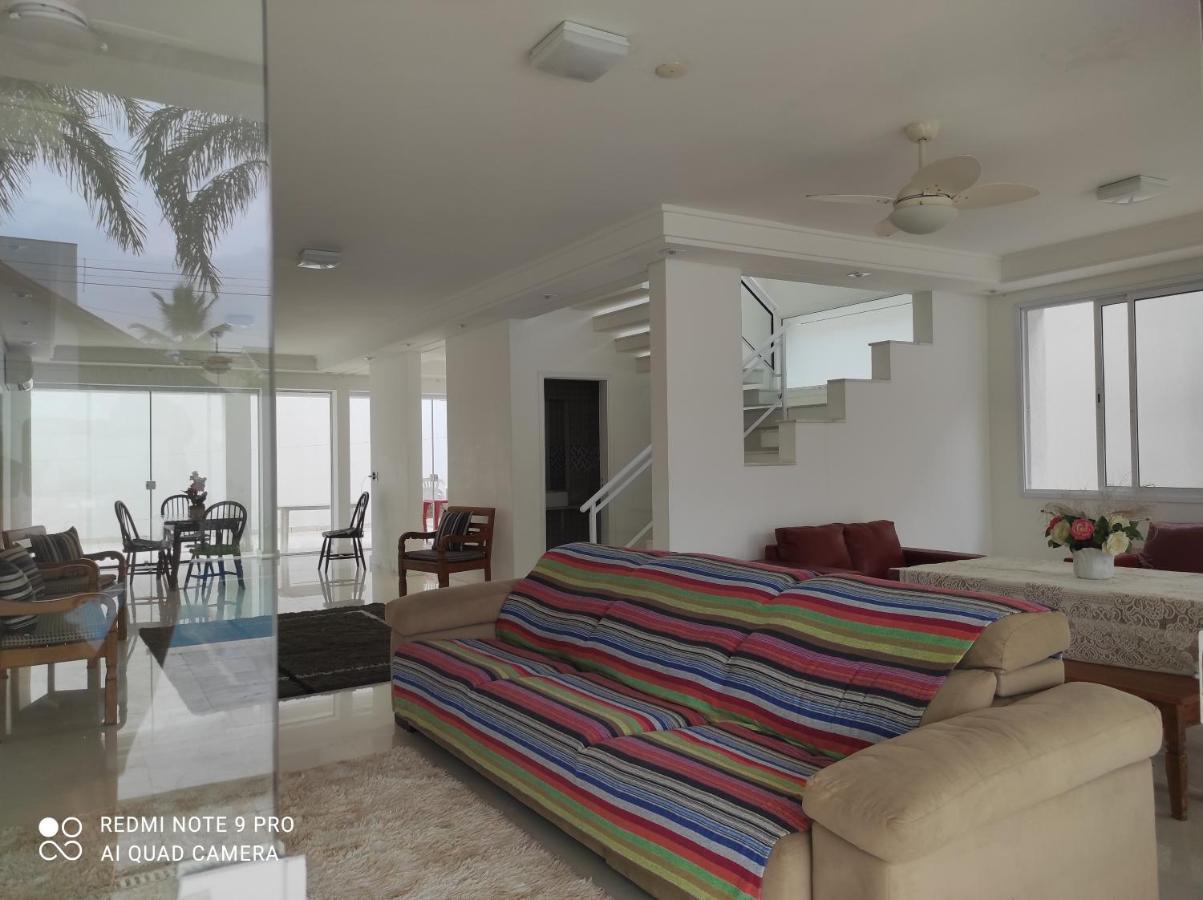 Casa Com Piscina A 150M Da Praia Da Enseada غوارويا المظهر الخارجي الصورة